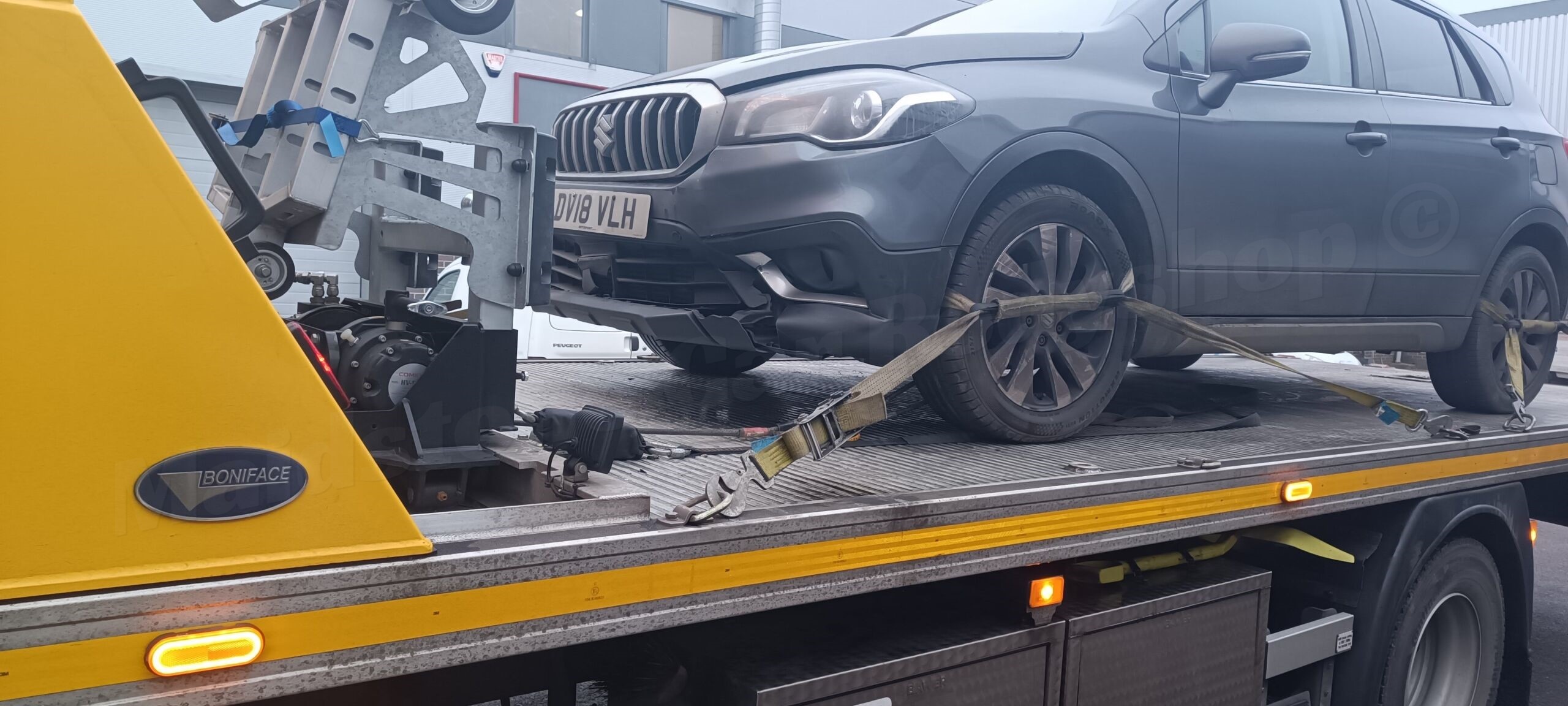 SUZUKI S4 ACCIDENT DAMAGE RECOVERY MAIDSTONE CAR BODYSHOP wm