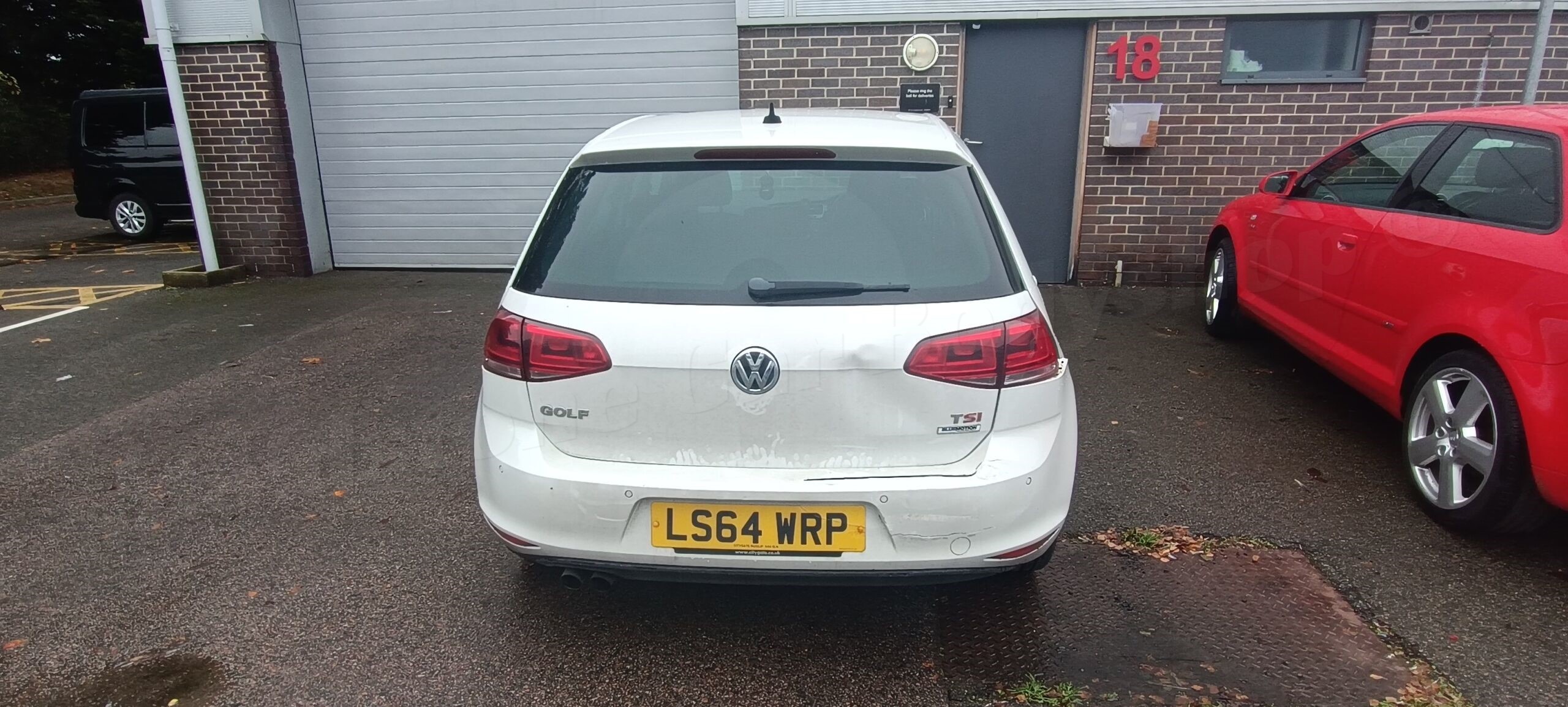 VW GOLF ACCIDENT DAMAGE REPAIRS MAIDSTONE CAR BODYSHOP wm